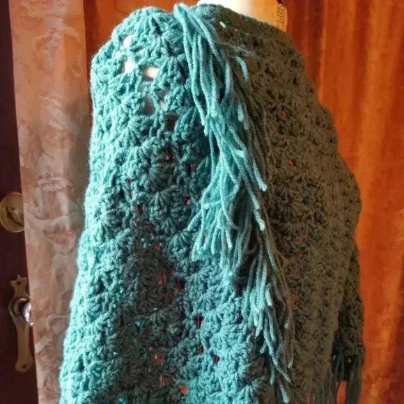 Handmade Teal  Crochet Fringe Knit Cape Sweater OS - Picture 9 of 9